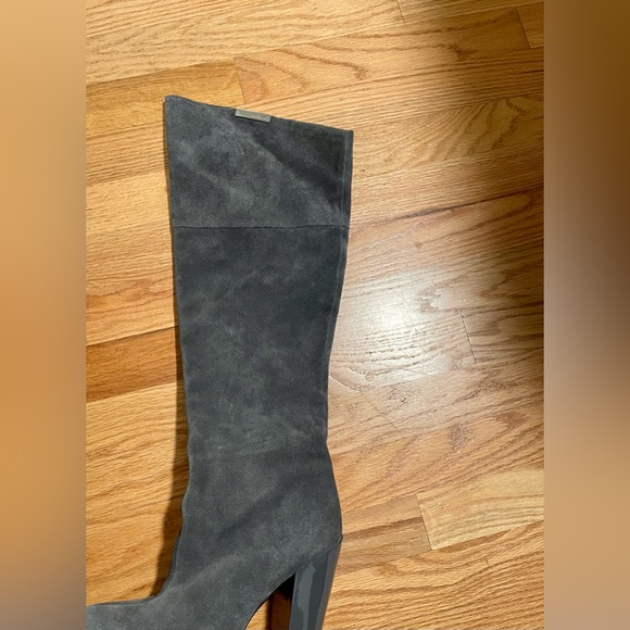 Vintage Calvin Klein suede boots - Picture 15 of 15